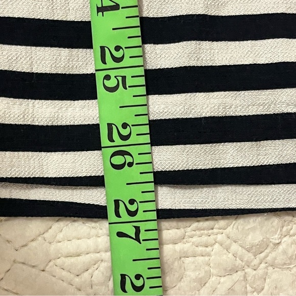 Multiples Black and White Striped Tunic, wire collar, size XL - Picture 9 of 9